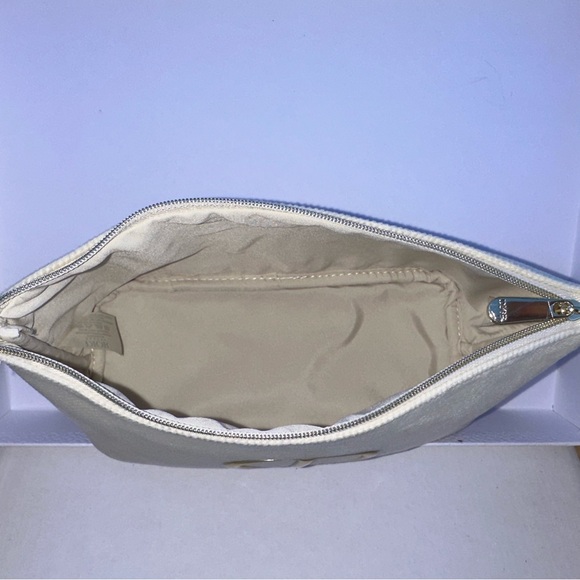 Dior Prestige Pouch Set - Picture 5 of 16